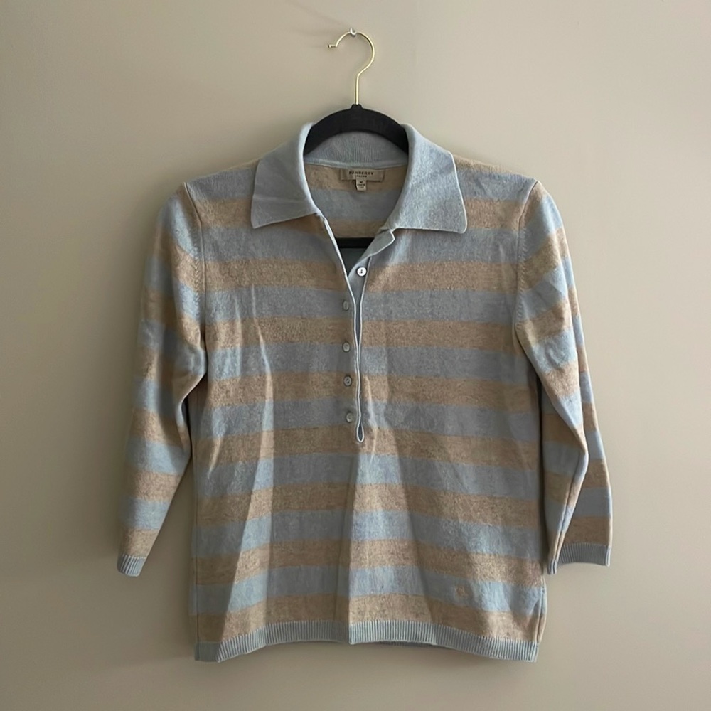 Burberry sweater top